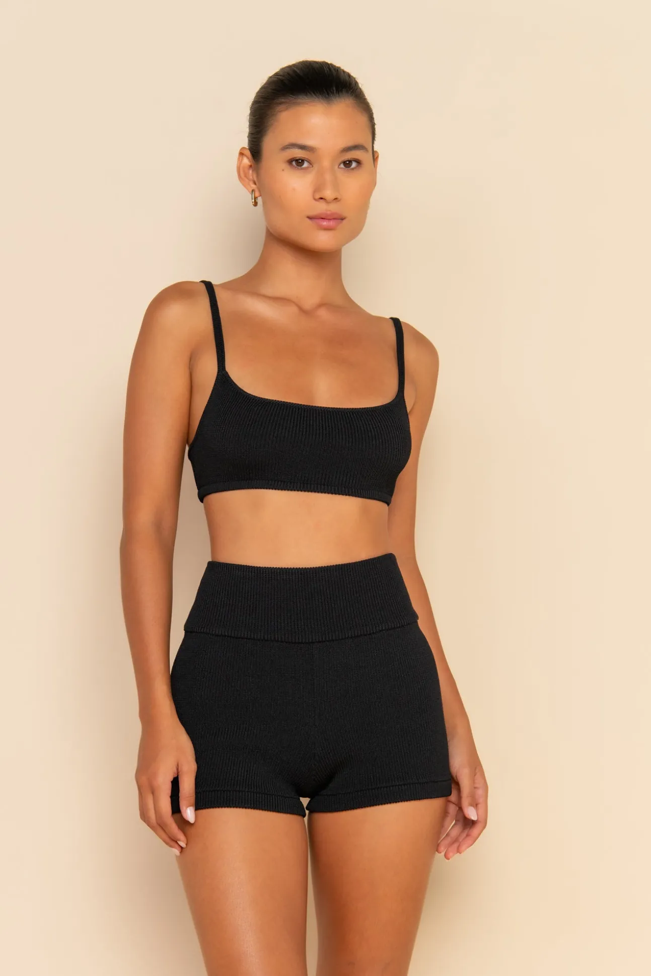 SOL KNIT CROP - BLACK