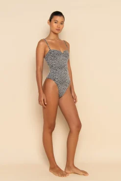 ZAYA ONE PIECE - AURA