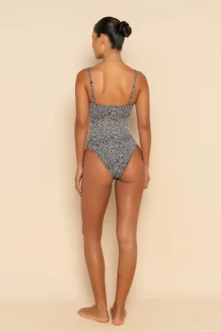 ZAYA ONE PIECE - AURA